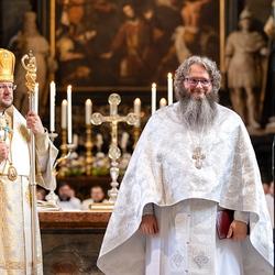 Priesterweihe Byzantinischer Ritus im Stephansdom / Erzdiözese Wien/ Schönlaub