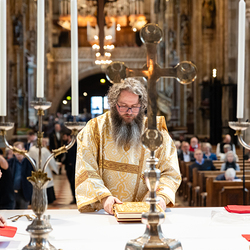 Priesterweihe Byzantinischer Ritus im Stephansdom / Erzdiözese Wien/ Schönlaub