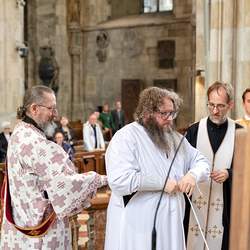 Priesterweihe Byzantinischer Ritus im Stephansdom / Erzdiözese Wien/ Schönlaub