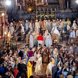 byzantinisches Pontifikalamt Stephansdom / Erzdiözese Wien/ Schönlaub byzantinisches Pontifikalamt Stephansdom